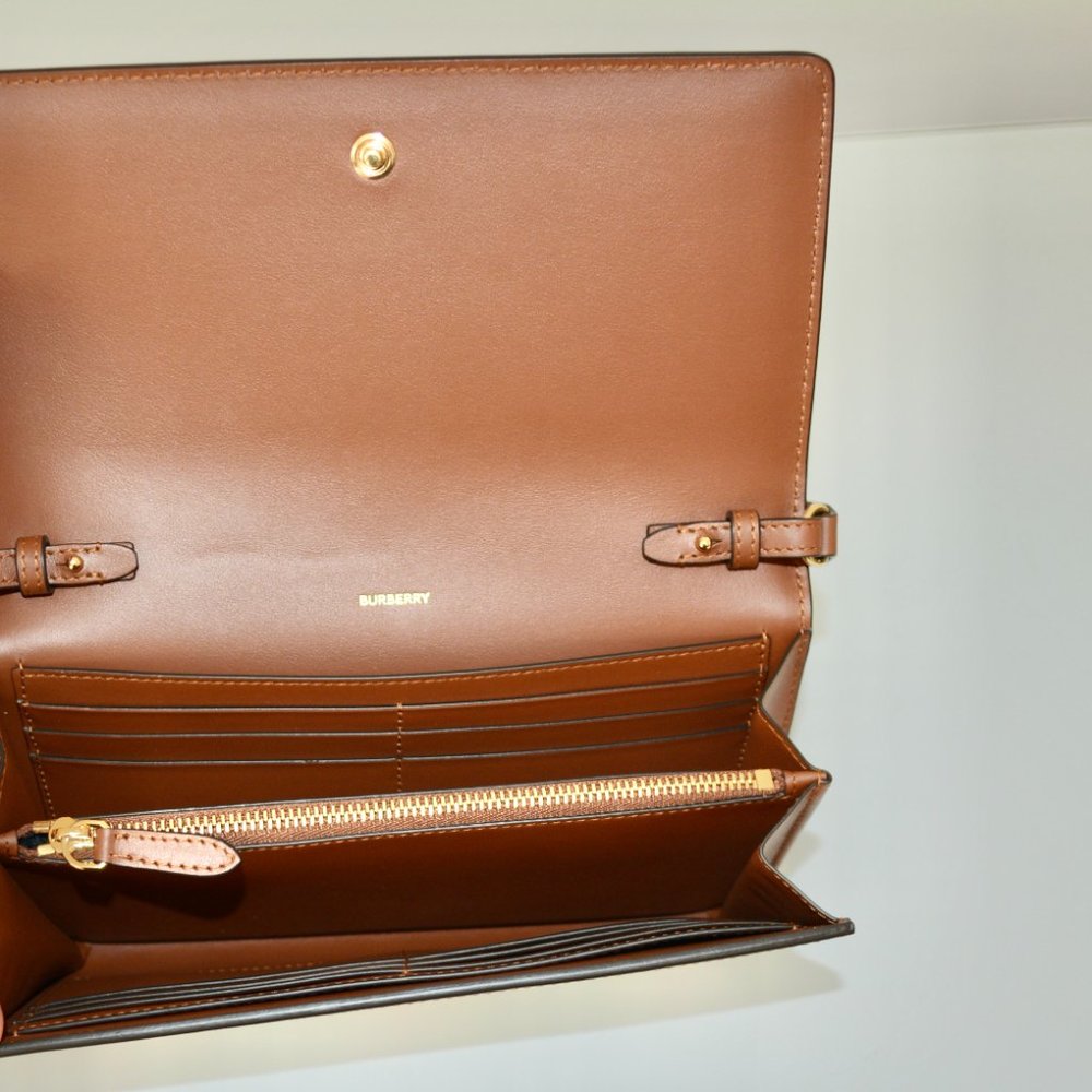 NWT BURBERRY ICON STRIP HANNAH LEATHER TRIM CROSSBODY WALLET BAG - Picture 6 of 7
